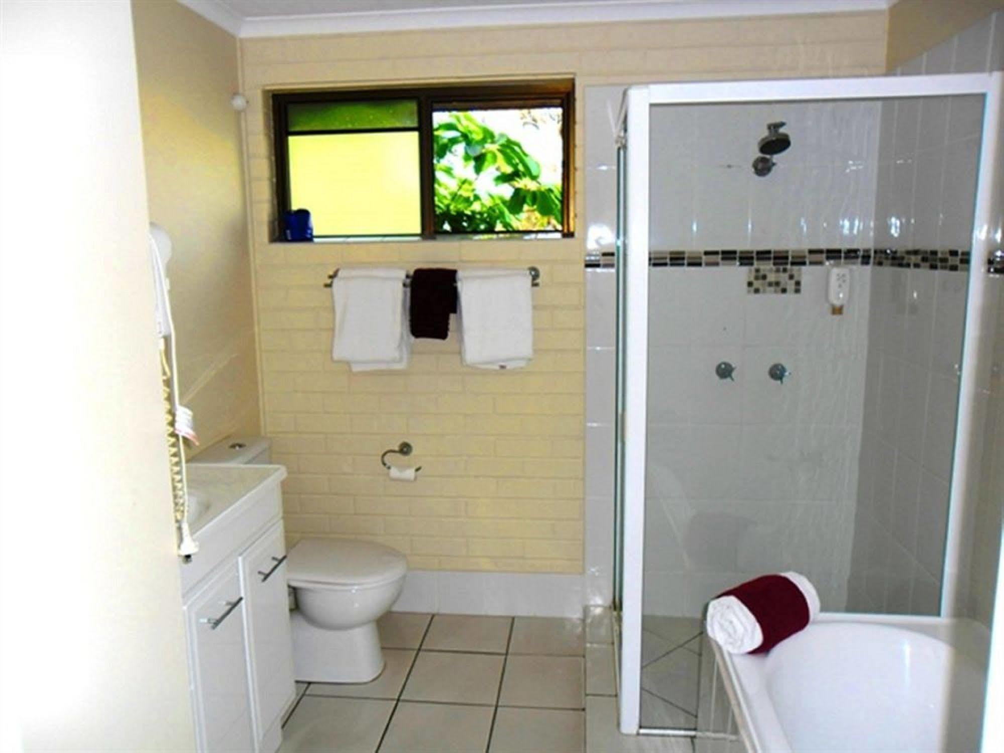 Mooloolaba Motel Exterior photo