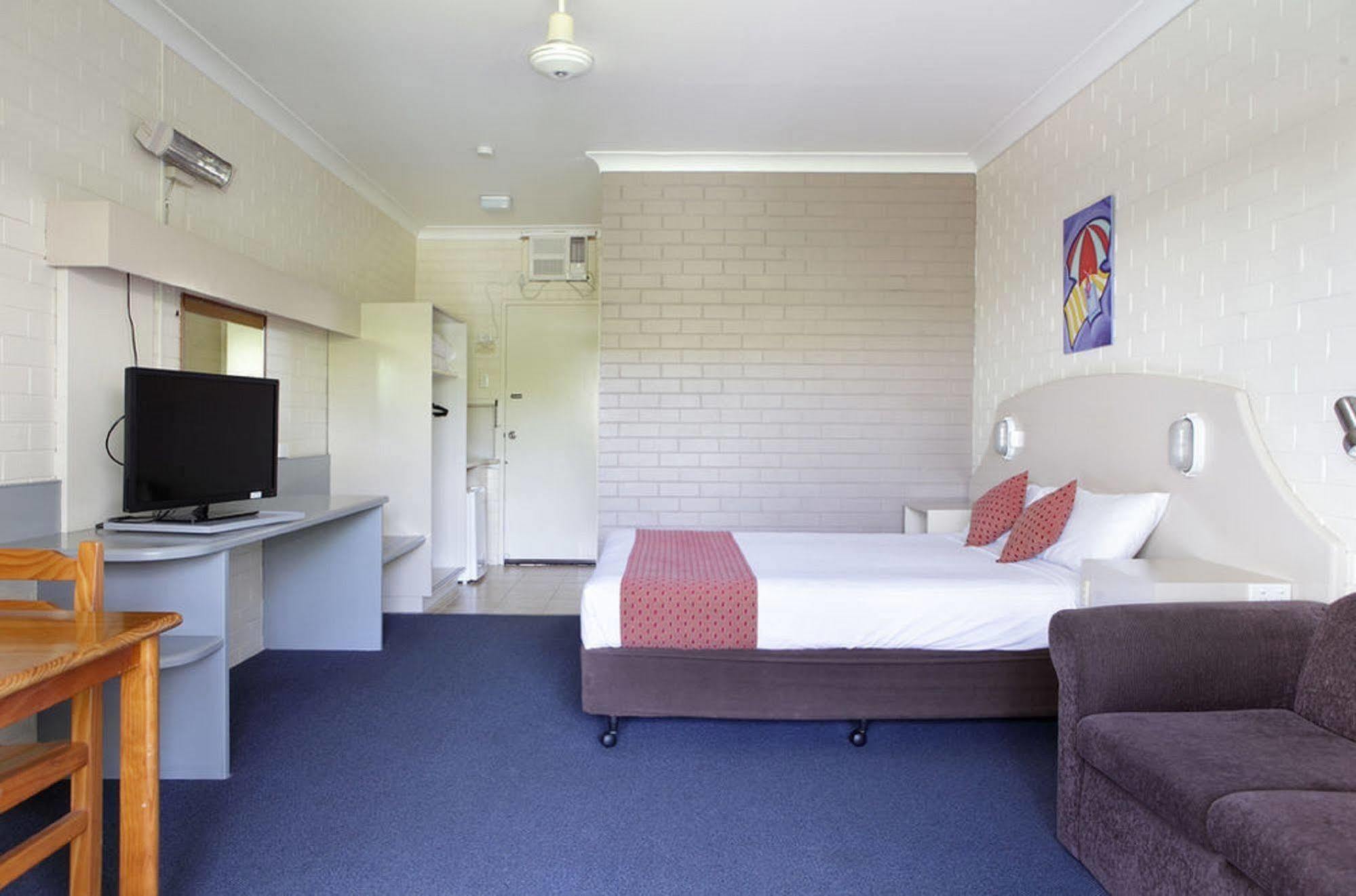 Mooloolaba Motel Exterior photo