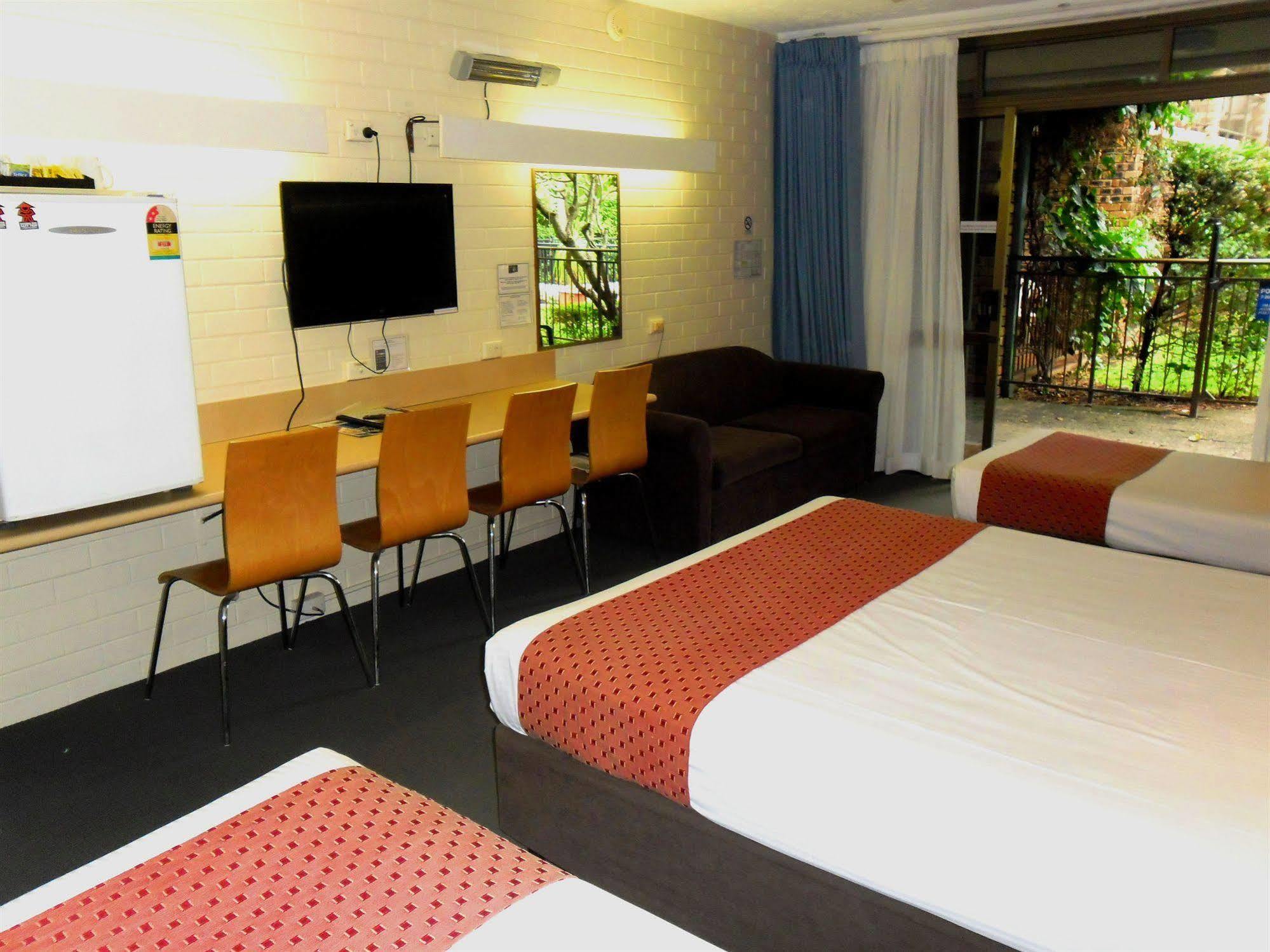 Mooloolaba Motel Exterior photo